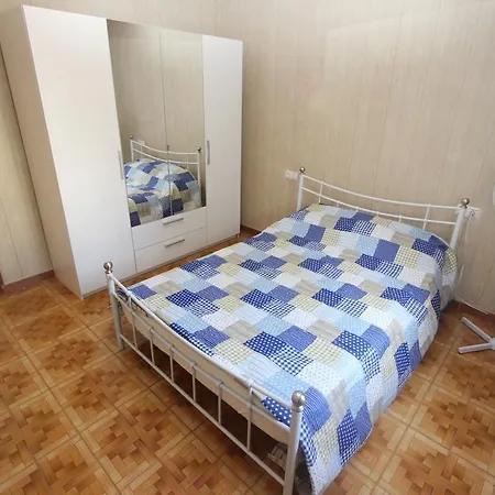 Center 2347 Апартаменти